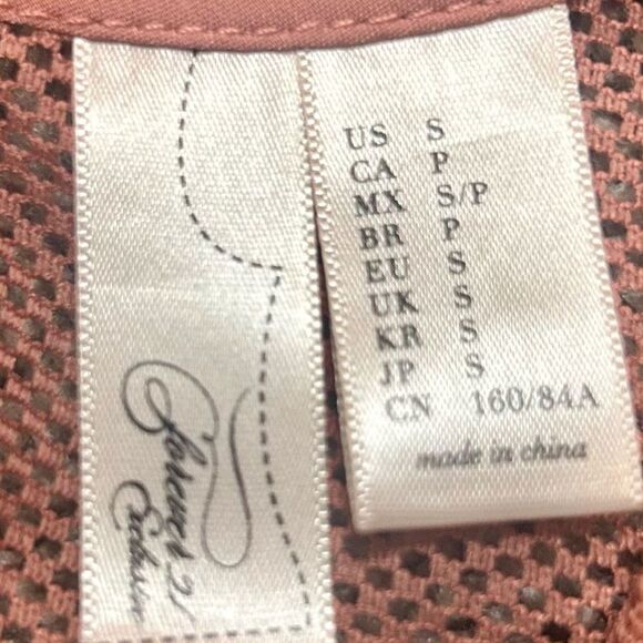 Forever 21 Exclusive Sheer Mesh Floral Lace Crop Top size Small - Picture 8 of 11